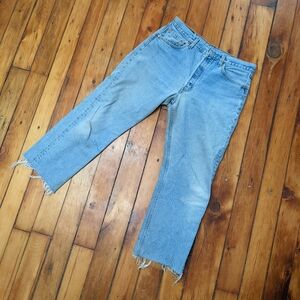 (13) vtg 90s 501 Levi's high waisted button fly blue jeans